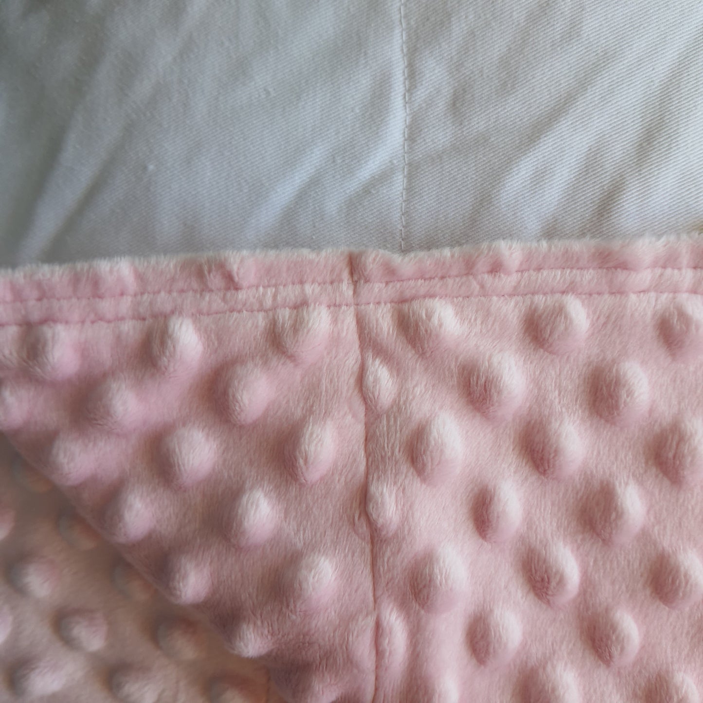 100x150cm, White Cotton & Baby Pink Plush Weighted Blanket, 4kg