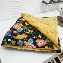 Load image into Gallery viewer, BIRDS &#39;N&#39; FLOWERS WEIGHTED BLANKET WITH MUSTARD MINKY BACKING