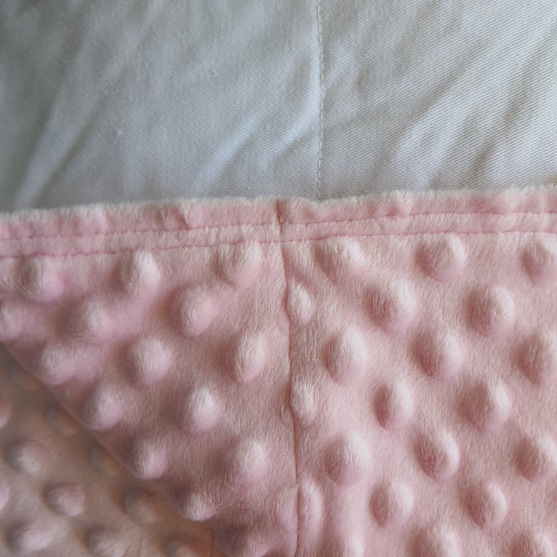 100x150cm, White Cotton & Baby Pink Plush Weighted Blanket, 4kg