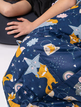 Load image into Gallery viewer, SLEEPING FOXES COTTON WEIGHTED BLANKET